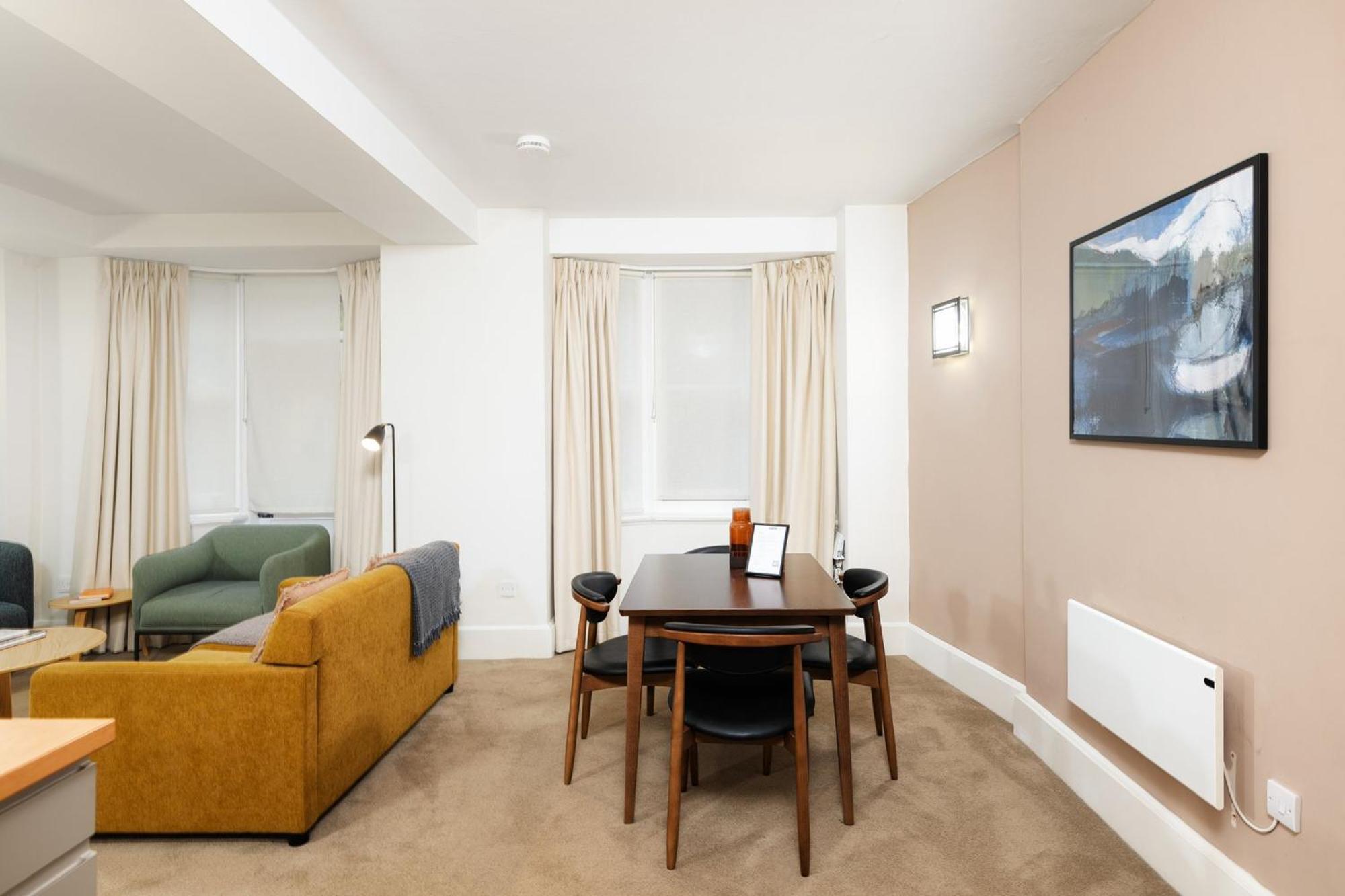 Saco West India House Apartahotel